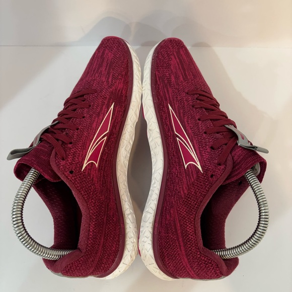 Altra Escalante size 7.5 - Picture 7 of 9